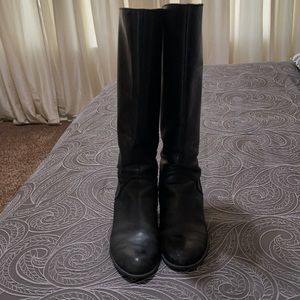 Ladies boots